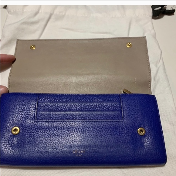 100% Authentic Celine wallet w/ dust bag included - Picture 4 of 5
